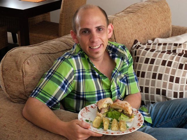 Drew Serfontein who the second Port Elizabeth episode of Come Dine With Me South Africa. 